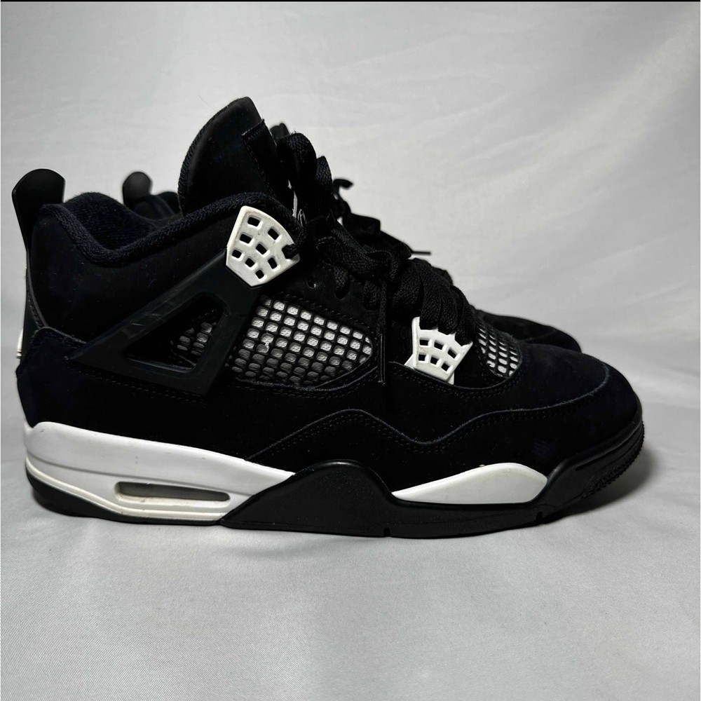 Size 10 - Nike Air Jordan 4 Retro White Thunder Men's Shoes