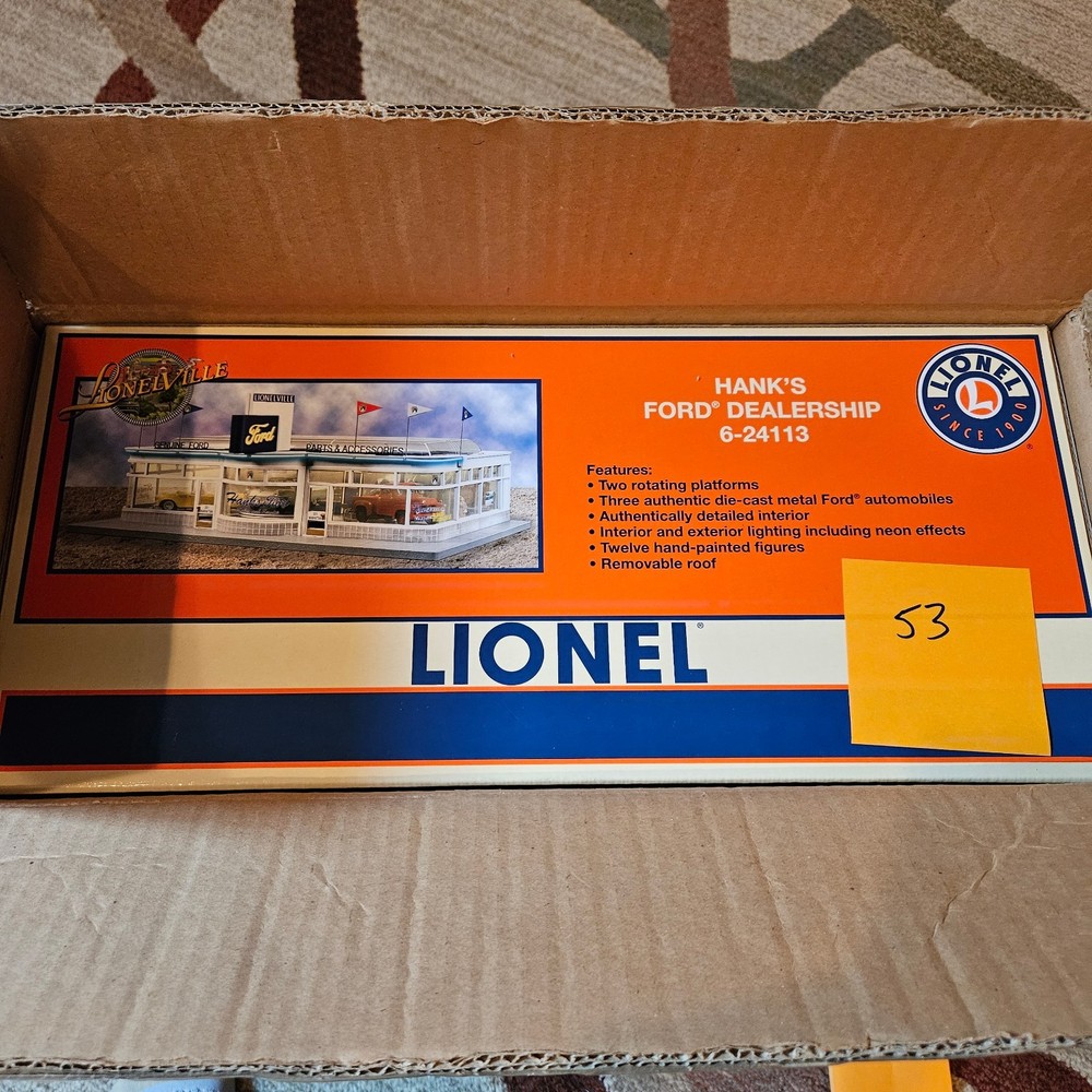 Lionel 6-24113 O Gauge Hank's Lionelville Ford Auto Dealership. MINT CONDITION