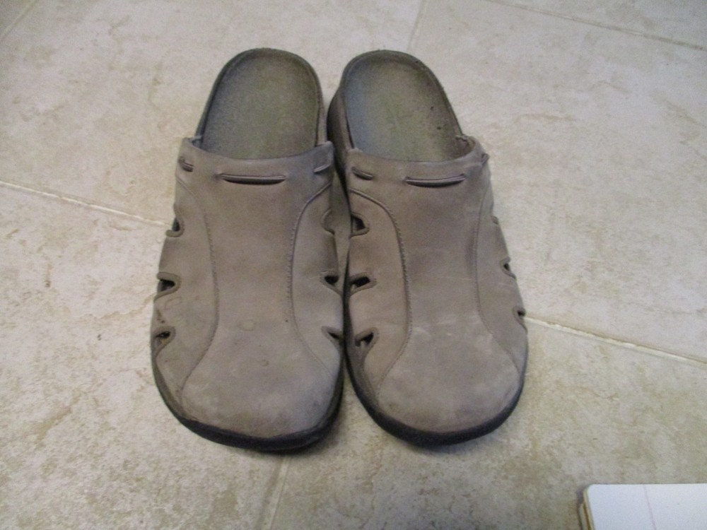 Clarks Suncord Clogs OLDST 70858 Womens Shoes Brown w/Box Size 8M