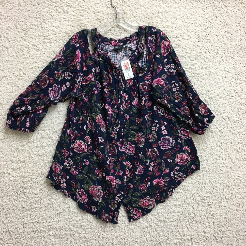 NEW Torrid Top 3X Adult Plus Blue Floral Cold Shoulder 3/4 Sleeve Blouse Womens
