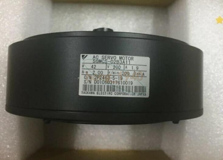 1PCS Yaskawa SGMCS-02B3A11 AC SERVO MOTOR NEW