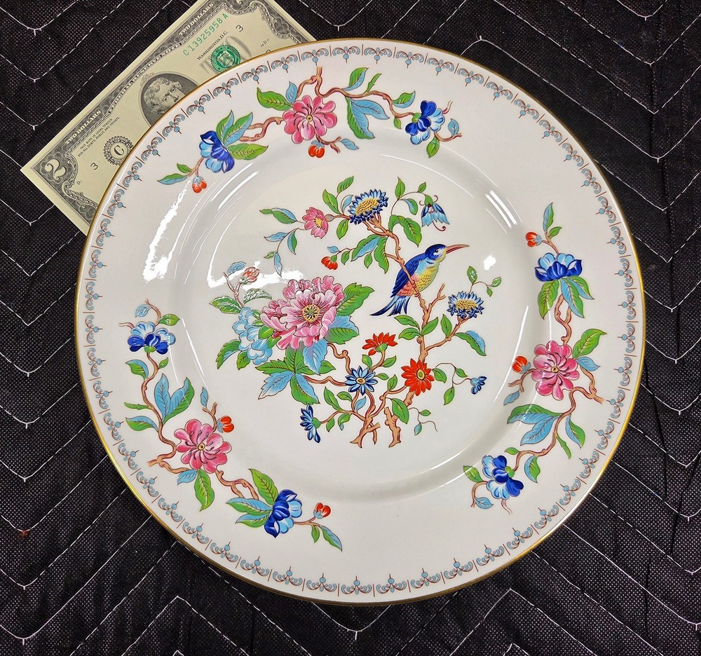 AYNSLEY Pembroke (Gold Trim) Dinner Plate - 10 5/8