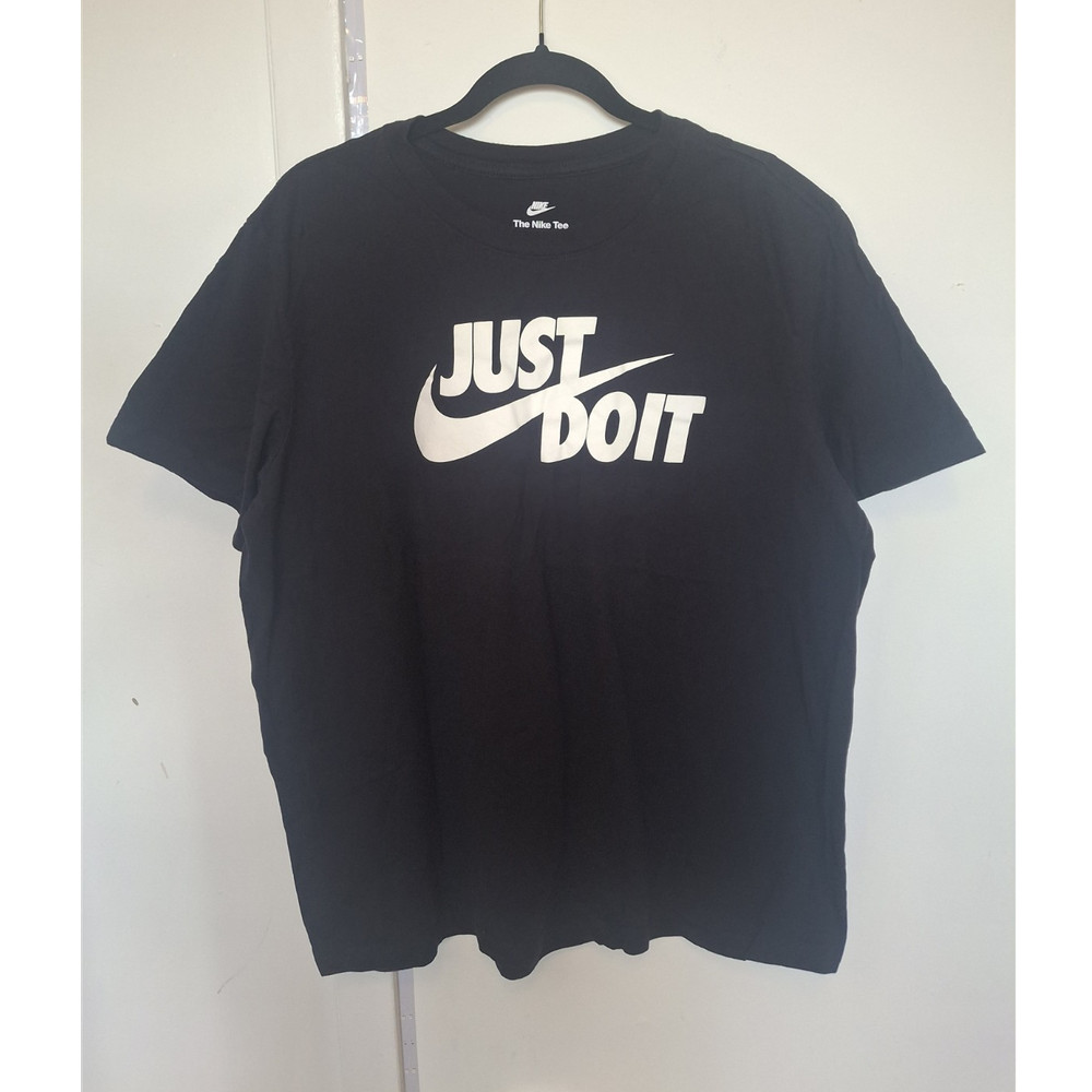 Nike The Nike Tee Men's XL Black Graphic Crew Neck Short Sleeve T-Shirt