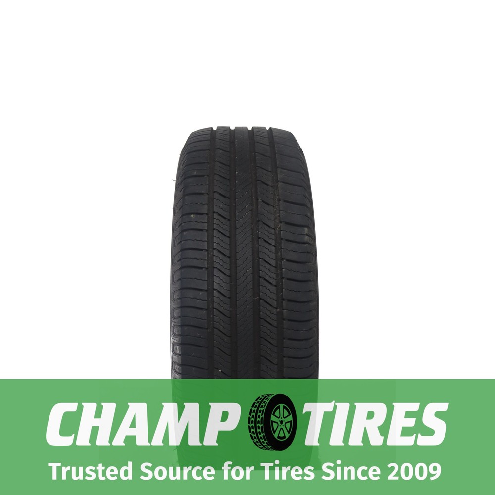 P235/60R18 Michelin Defender2 107 H Used 7/32nds