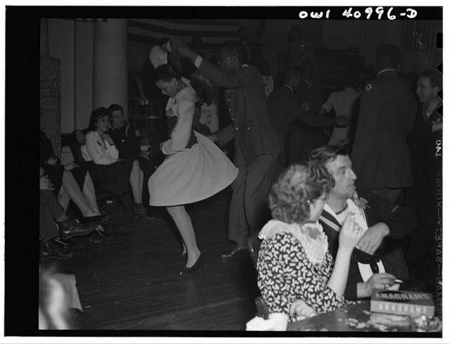 Photo:Nightclub Dance Floor 1940s Couples Swing Dancing Vintage Photo