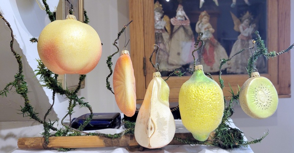 Apple, Orange Slice, Pear, Lemon, Kiwi. Five larger 1980s W. German Ornaments.