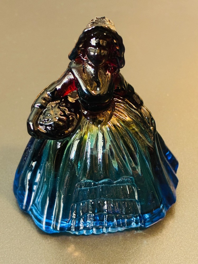 Boyd Lady Glass Figurine - Iridescent - Rubina - Bluish/Purple Color - Glows