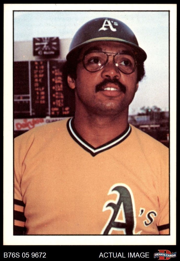 1975 SSPC #494 Reggie Jackson Athletics HOF 8 - NM/MT