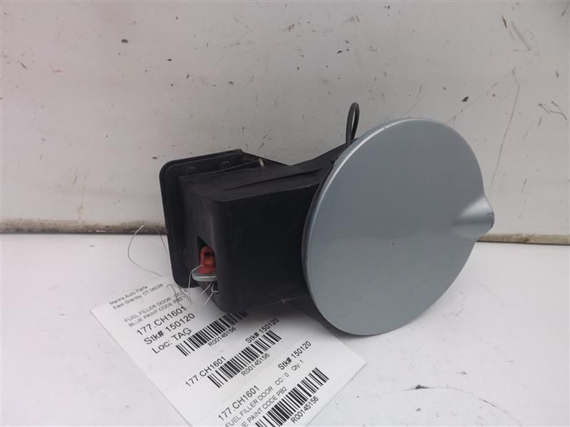 TOWN COUN 2001 Fuel Filler Door 145156