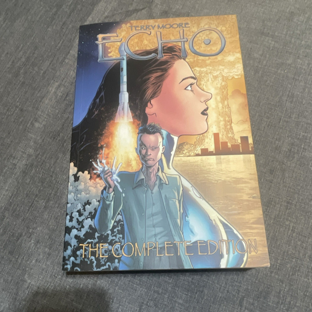 Echo: The Complete Edition TPB Graphic Novel Abstract Studio Terry Moore Sci-Fi-image
