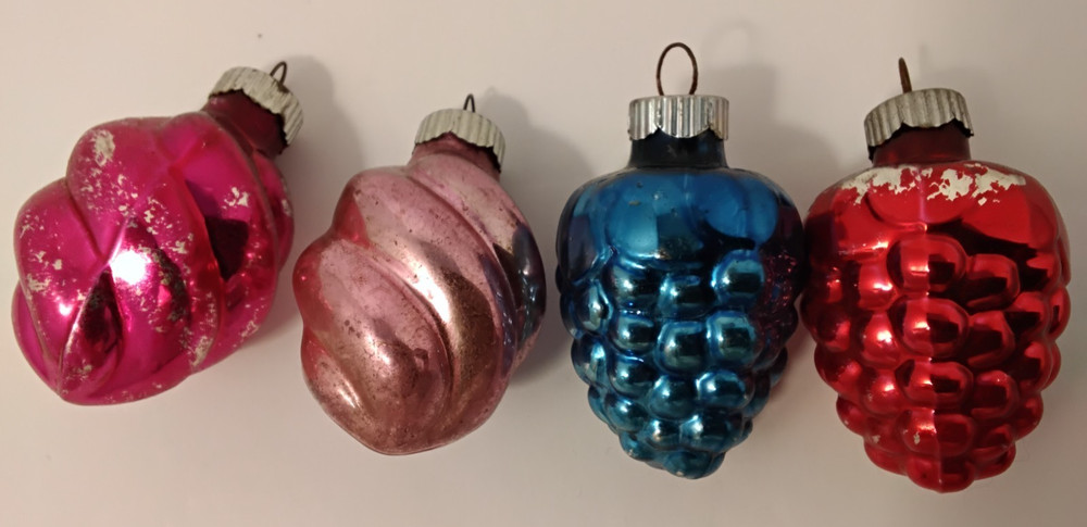Vintage Shiny Brite Grape Berry Swirl Mercury Glass Christmas Ornament Lot Of 4