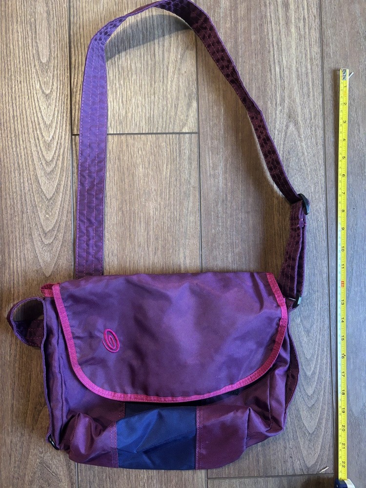 Timbuk2  Classic Messenger Bag Purple