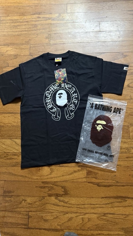 A Bathing Ape Men's Black Graphic Print Logo Cotton Jersey Crew Neck T-Shirt