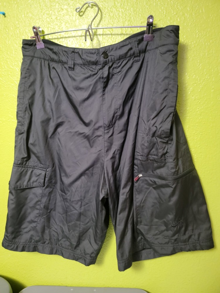 Mens Nike Air Sportswear Mesh Cargo Shorts Solid Black Vintage Y2K Size 36