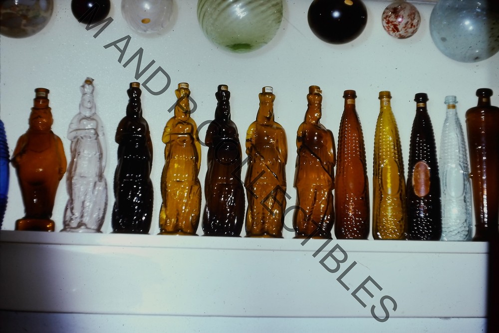 VINTAGE PHOTO SLIDE Bottle 35mm Original Kodachrome Glass 00903