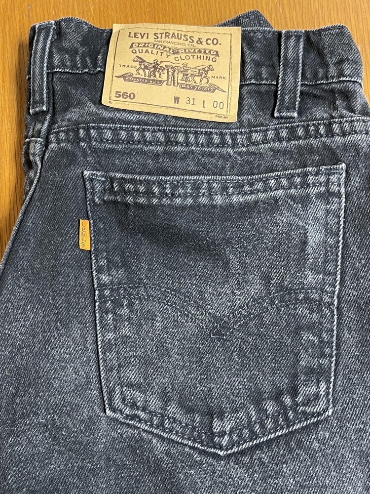 Vintage Levis 560 Shorts Mens 31 Black Denim Loose Fit Made USA Y2K 90s Grunge
