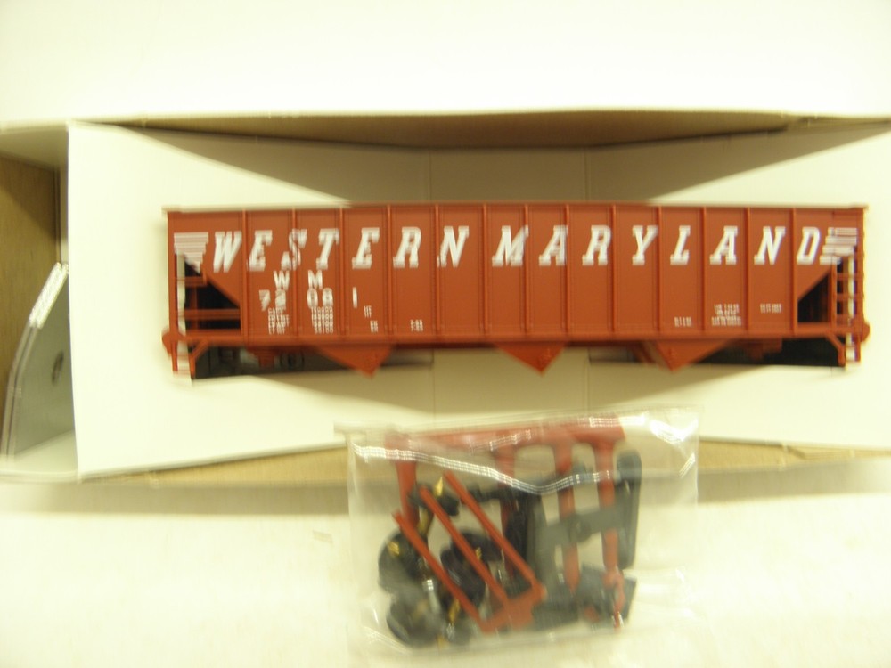 Stewart Hobbies  70 Ton 3 Bay Hopper Wm #72081 -Ho Scale Kit