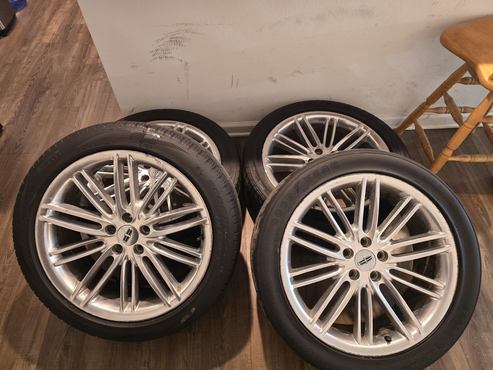 Set Of 4 Lincoln 20 x 8 Used Wheel & tires 5x114.3mm 5x4.5