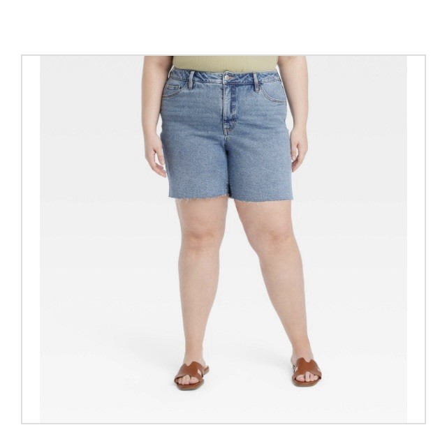 Women's High-Waisted Bermuda Jean Shorts - Ava & Viv Medium Wash Plus Size 24