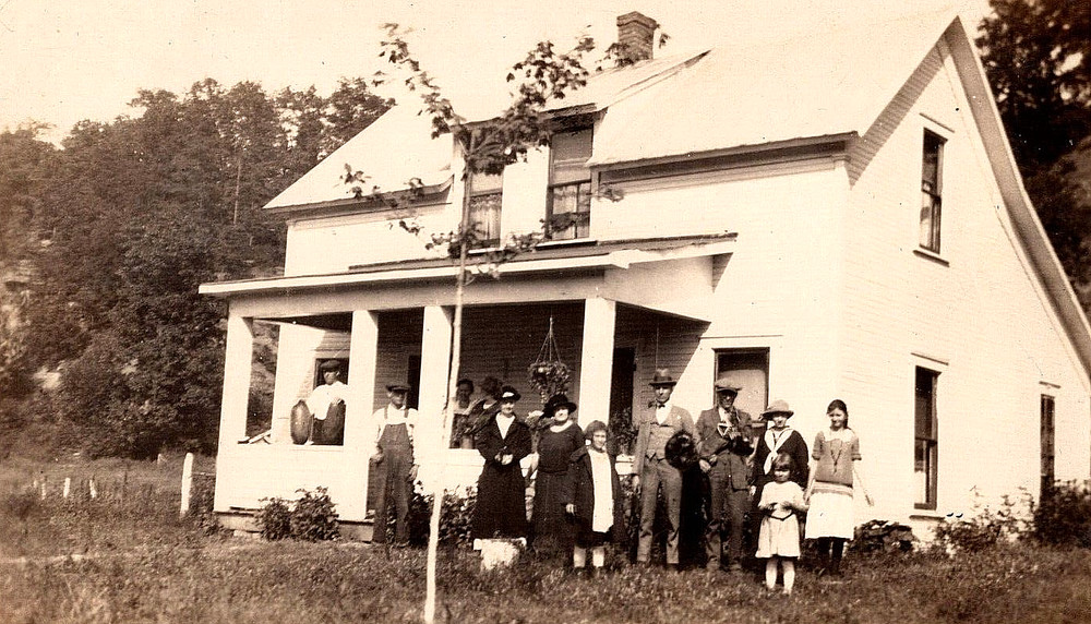 Vintage Photo Old Outdoor Antique Picture Home Family House Men Women Kids