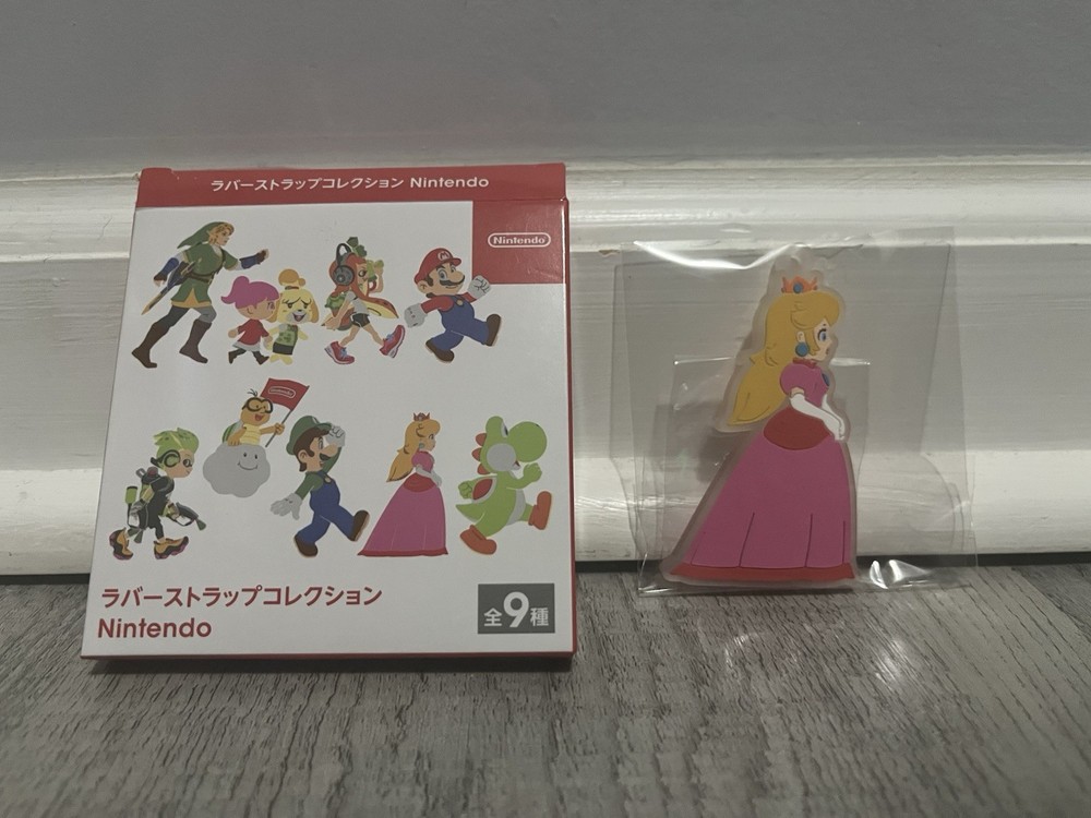Nintendo Tokyo Princess Peach Rubber Keychain Japan