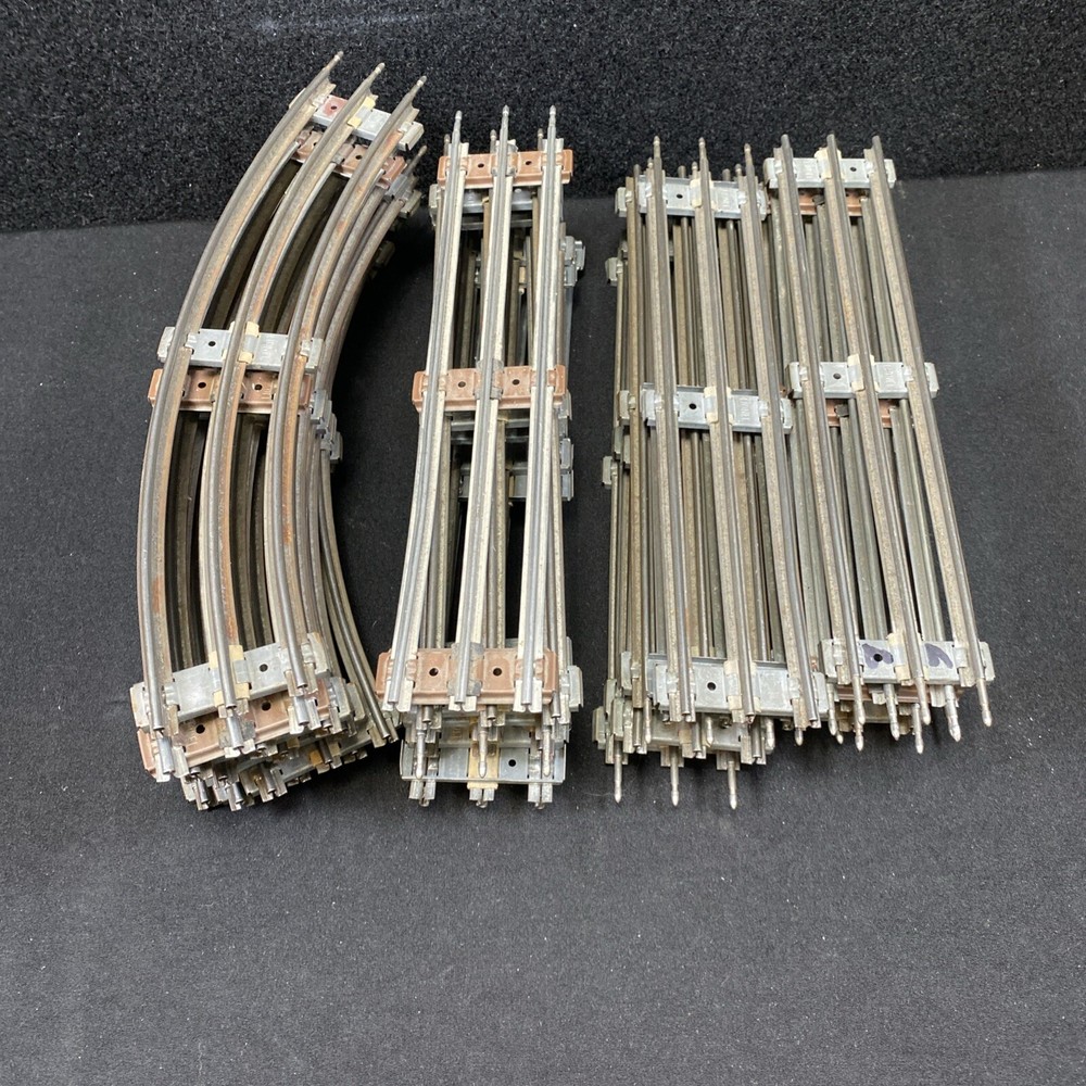 Vintage Lionel 3-Rail Train Track Set: 8 Curved & 18 Straight 0-027 Gauge Pieces