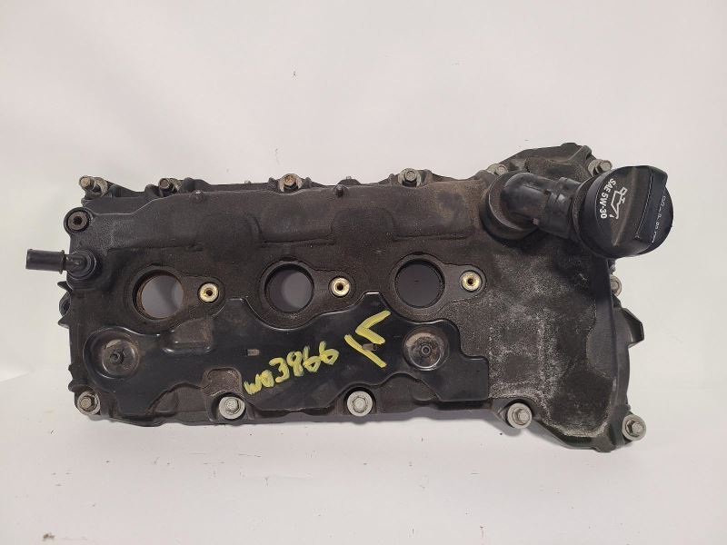 CTS       2009 Valve Cover 1640122