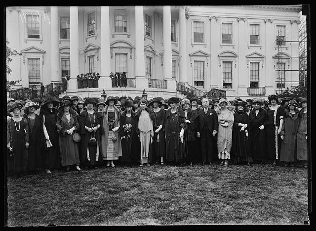 Photo:Washington DC Grace Coolidge Group Outside White House 1924 Crowd