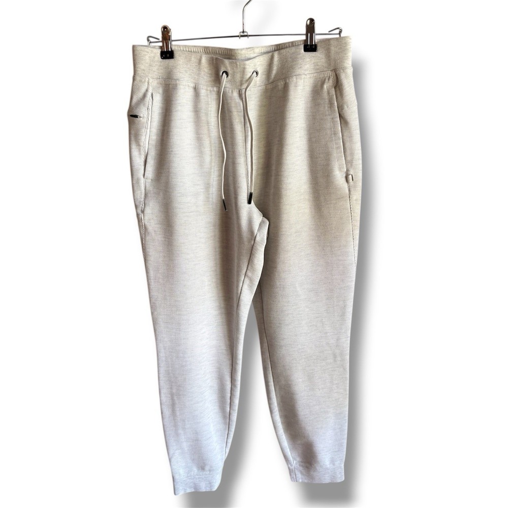 VRST Men’s Rest & Recovery Joggers Textured Gray Size Medium Lounge Athletic Fit