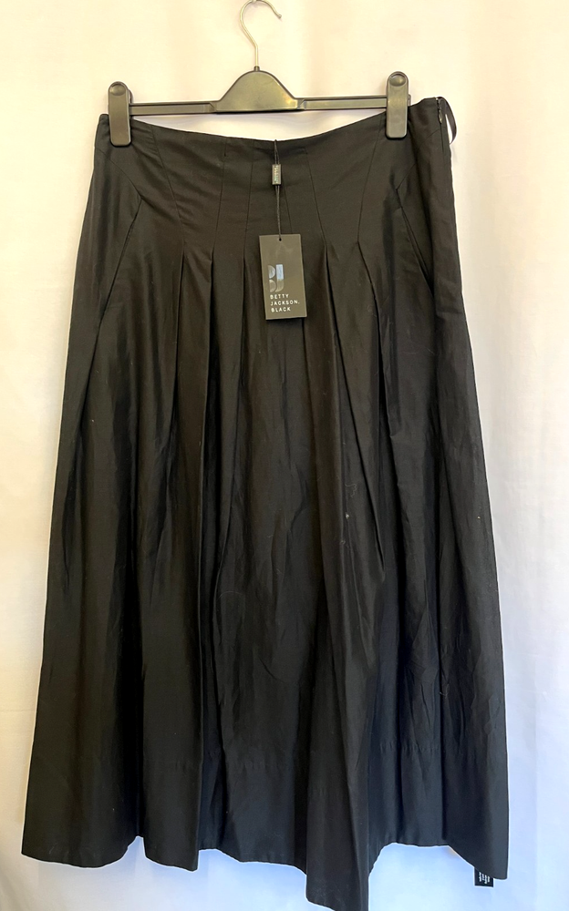 Betty Jackson Black A-Line Midi Skirt UK Size 14 Elegant Fit