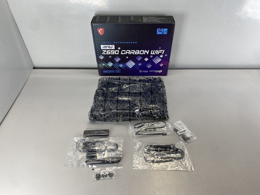 MSI MPG Z690 CARBON WIFI Socket LGA 1700 USB 3.2 Intel Motherboard- Black