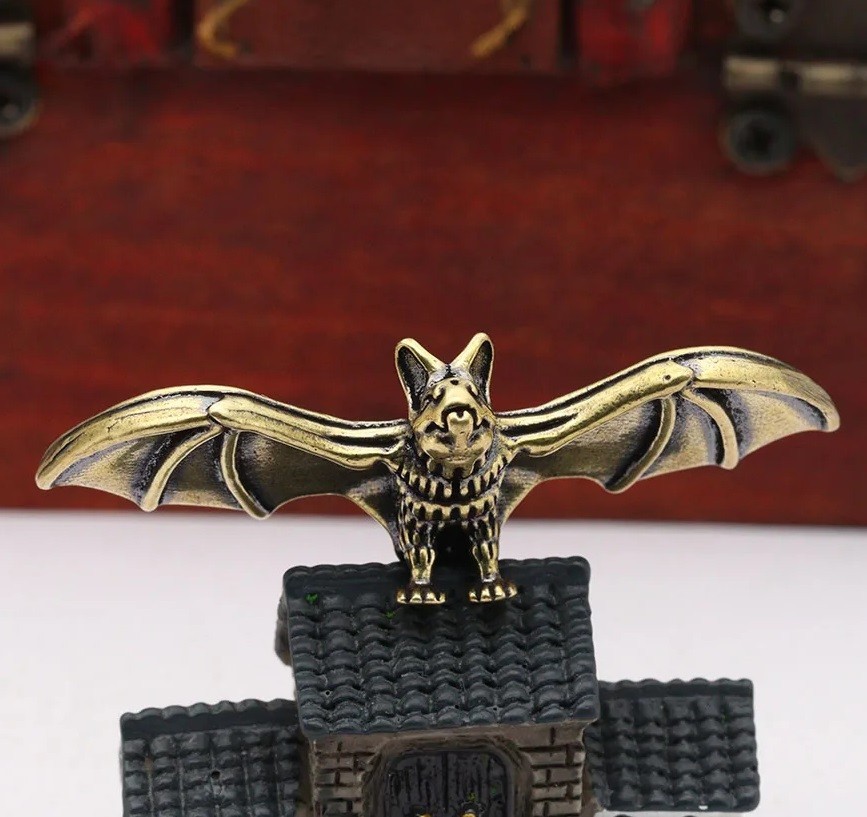 Brass Flying Bat Animal Statue Small Sculpture Tabletop Figurine Decor Gifts