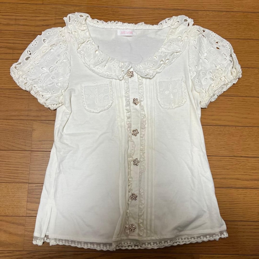 Liz Lisa White shirt and pink tank top set
