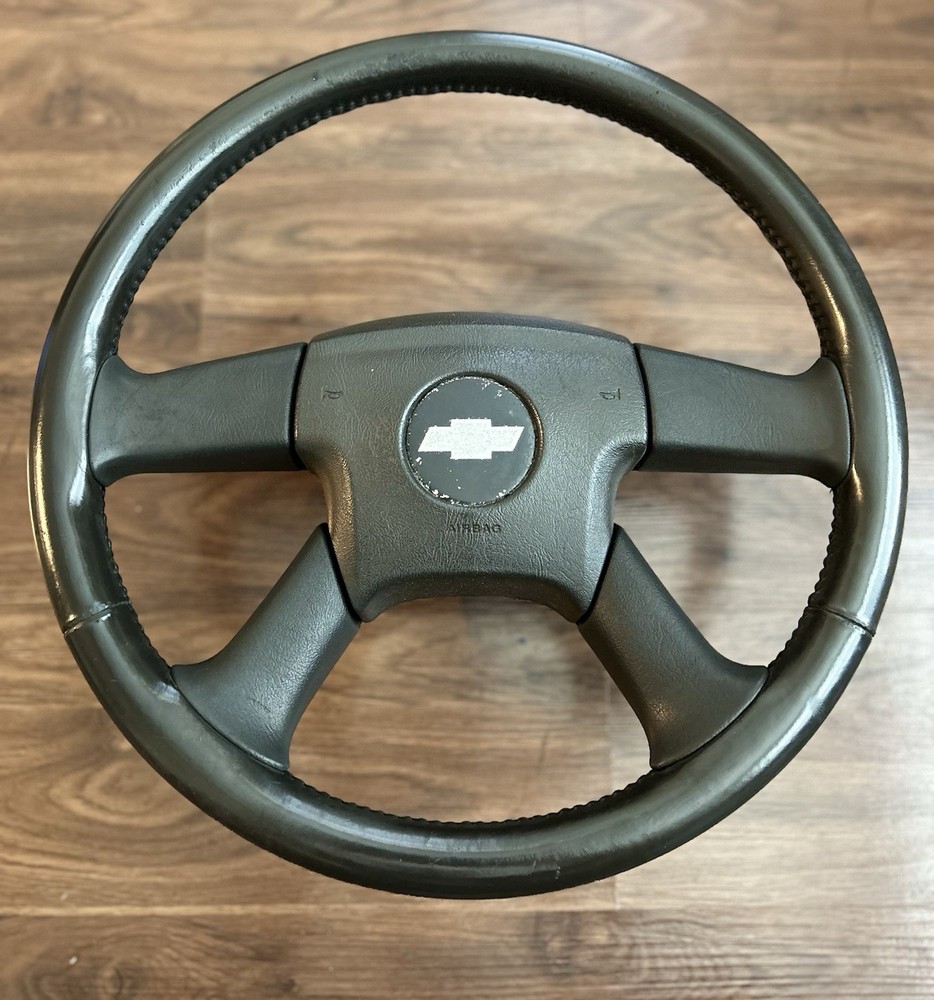 Chevrolet Silverado 2003-2007 Steering Wheel LEATHER USED OEM BLACK