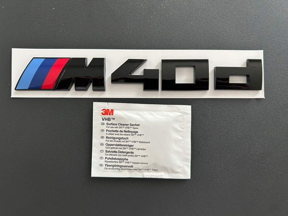 BMW M40d BADGE IN GLOSS BLACK. FREE ALCOHOL WIPE