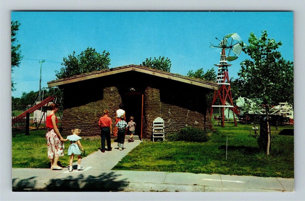 Minden NE-Nebraska, Sod House, Pioneer Village, Vintage Postcard