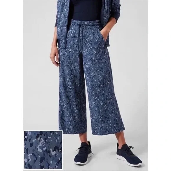 Athleta Pants Avenue Wide Leg Crop Pant Blue Lightweight Stretch Women’s Size 10