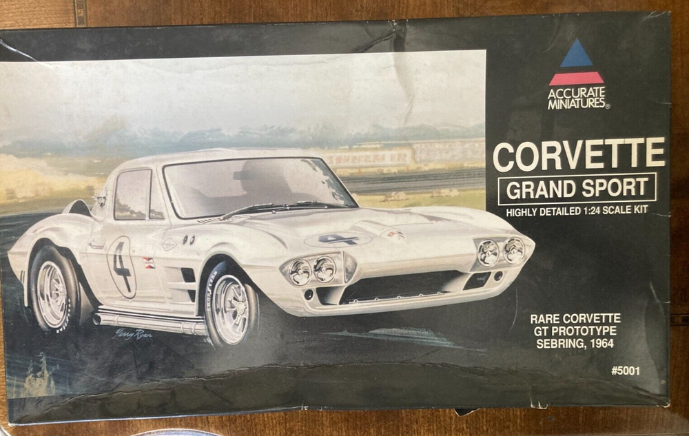 Accurate Miniatures 1/24 Corvette Grand Sport GT Sebring 1964 kit 5001-image