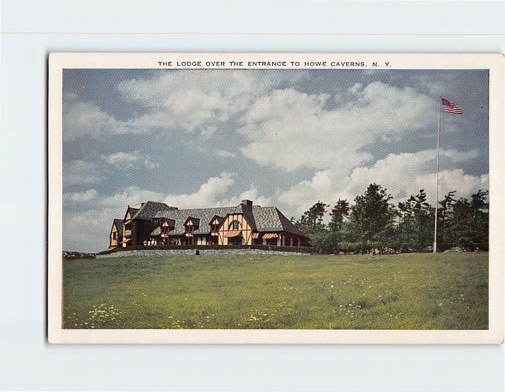 Postcard The Lodge Over the Entrance to Howe Caverns NY USA