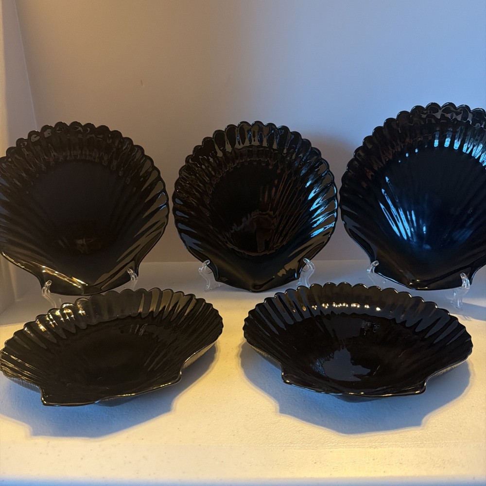 Vintage Arcoroc France Coquillage Black Glass Sea Shell 8” Salad Plate Set Of 5