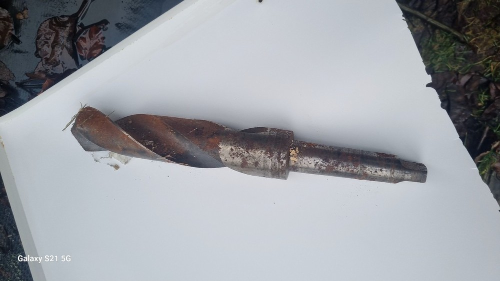 HSS Morse Taper Shank Drill DIN not sure what size this are  in great condition