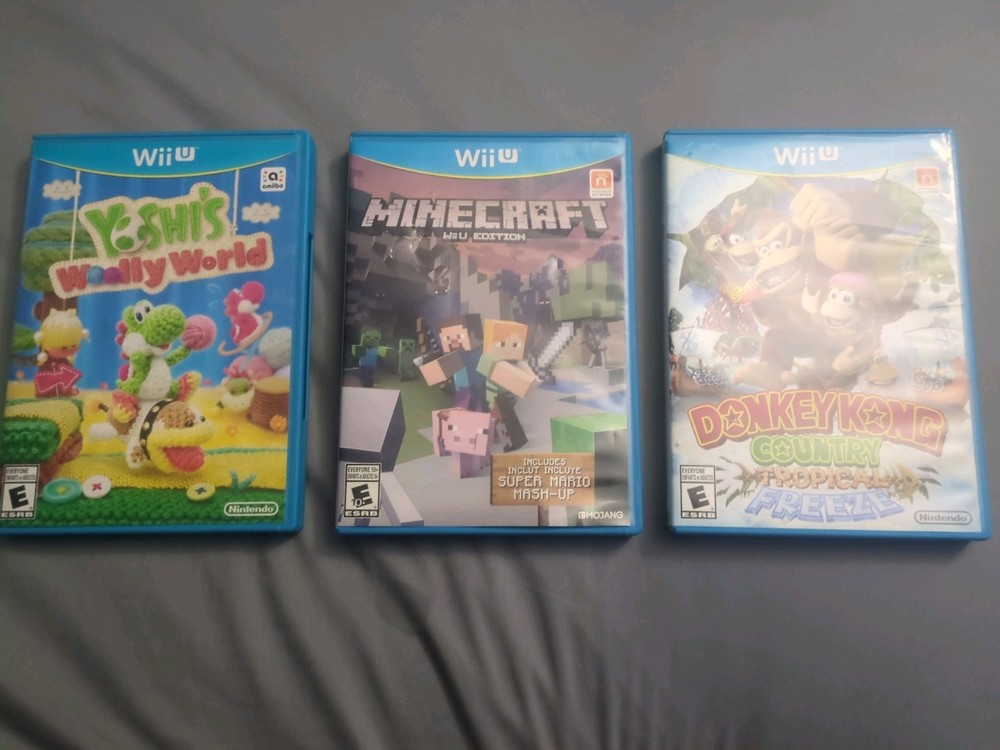 Wii U Game Lot Donkey Kong tropical freeze, Yoshi's wooly world, Minecraft Wiiu