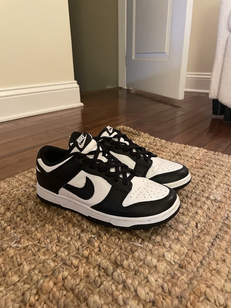 Nike Dunk Low Women’s Black and White Pandas Size 7.5