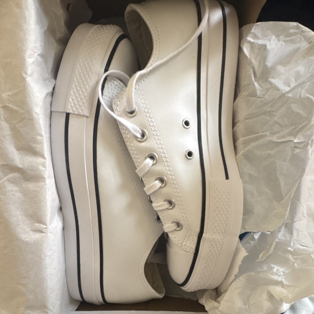 Converse All Star White Leather Men's Sneakers Size 8 Lace Up Casual Shoes