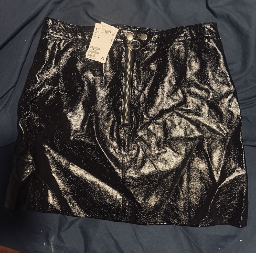 H&M Divided Faux Leather Mini Skirt Women's Size 8