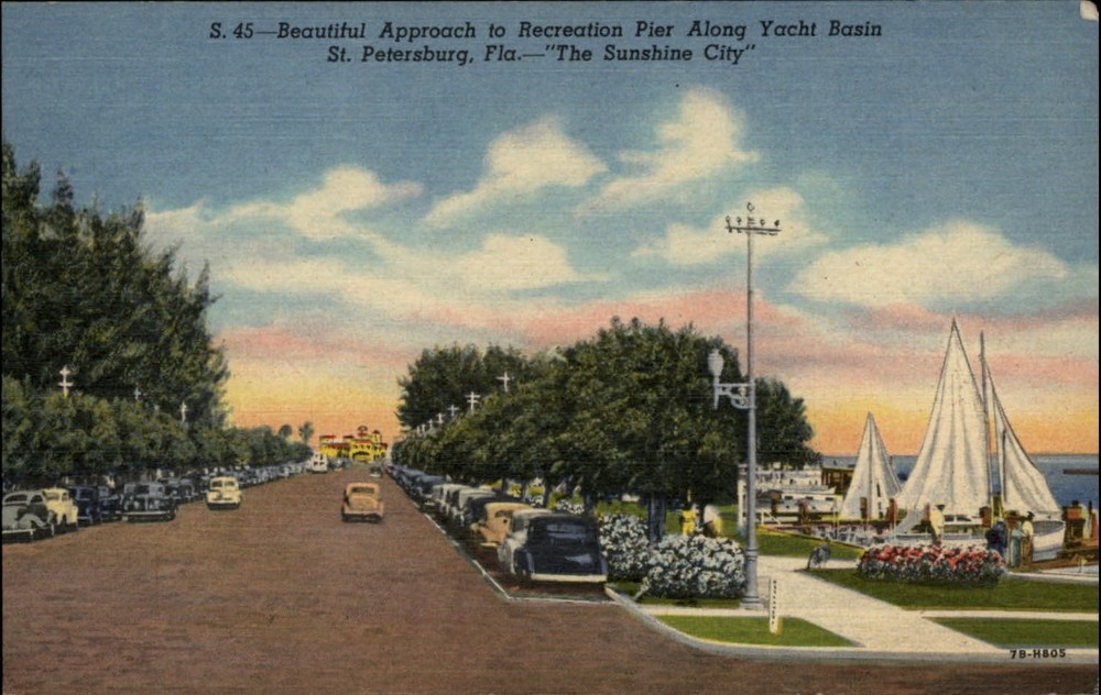 Recreation Pier Yacht Basin St Petersburg Florida FL  mailed 1957 linen postcard