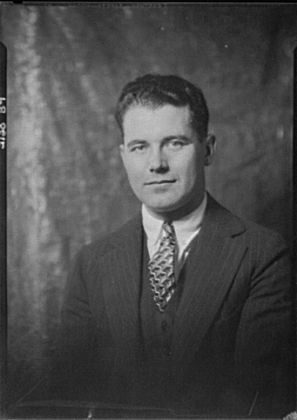 Photo:McCallum R Mr Portrait Photo 1927 Man in Suit Arnold Genthe