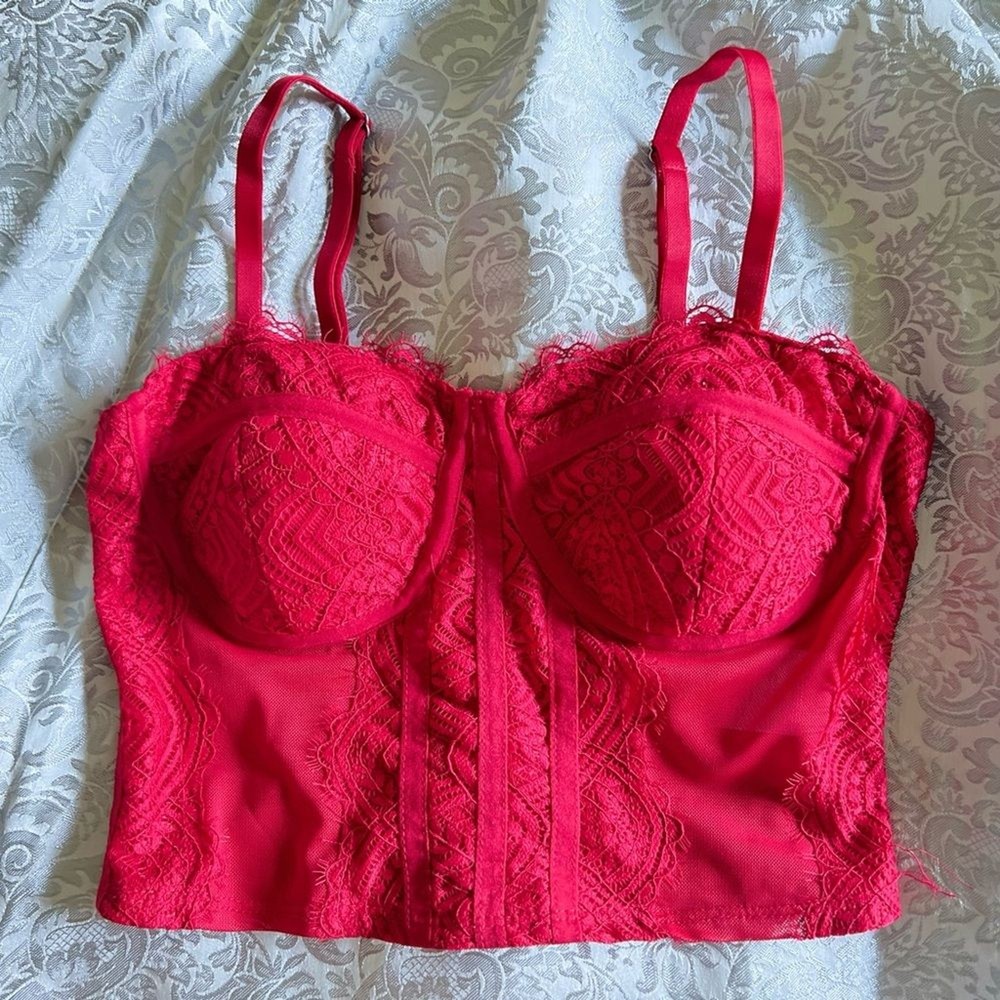 Madden NYC Juniors’ Red Lace Bustier Top Size Small