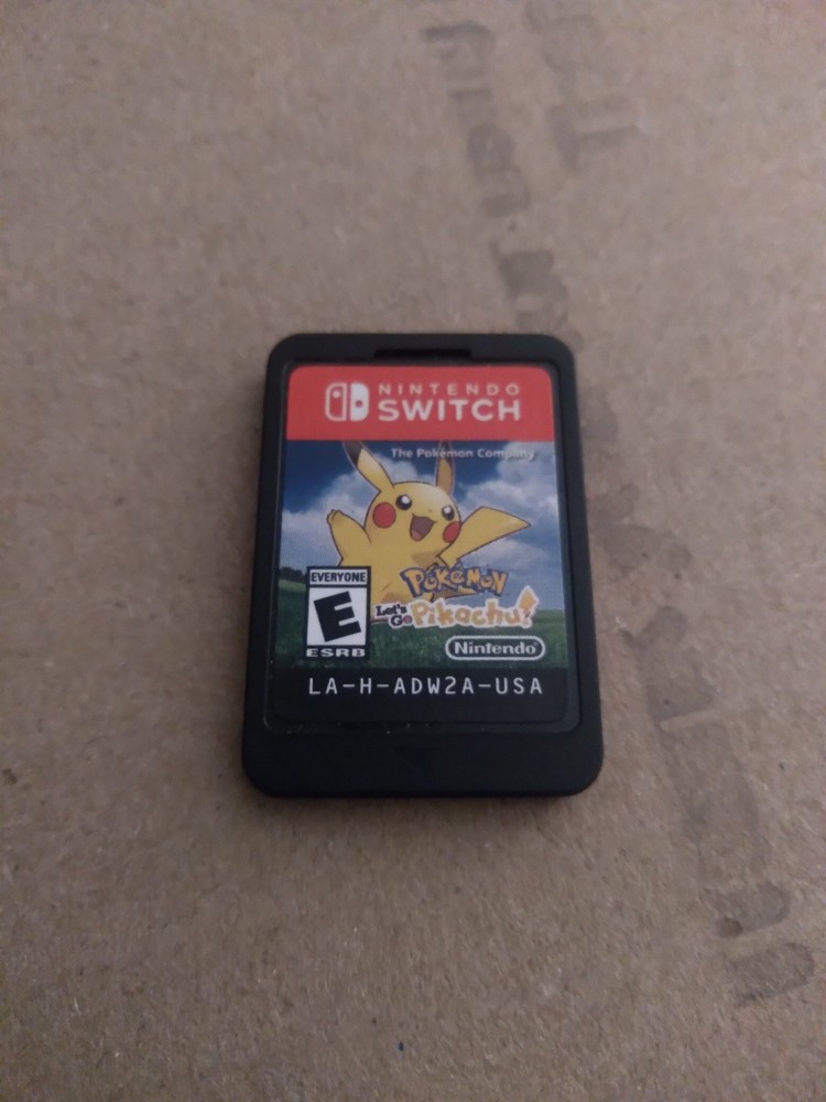 Pokemon: Lets Go Pikachu! - Nintendo Switch