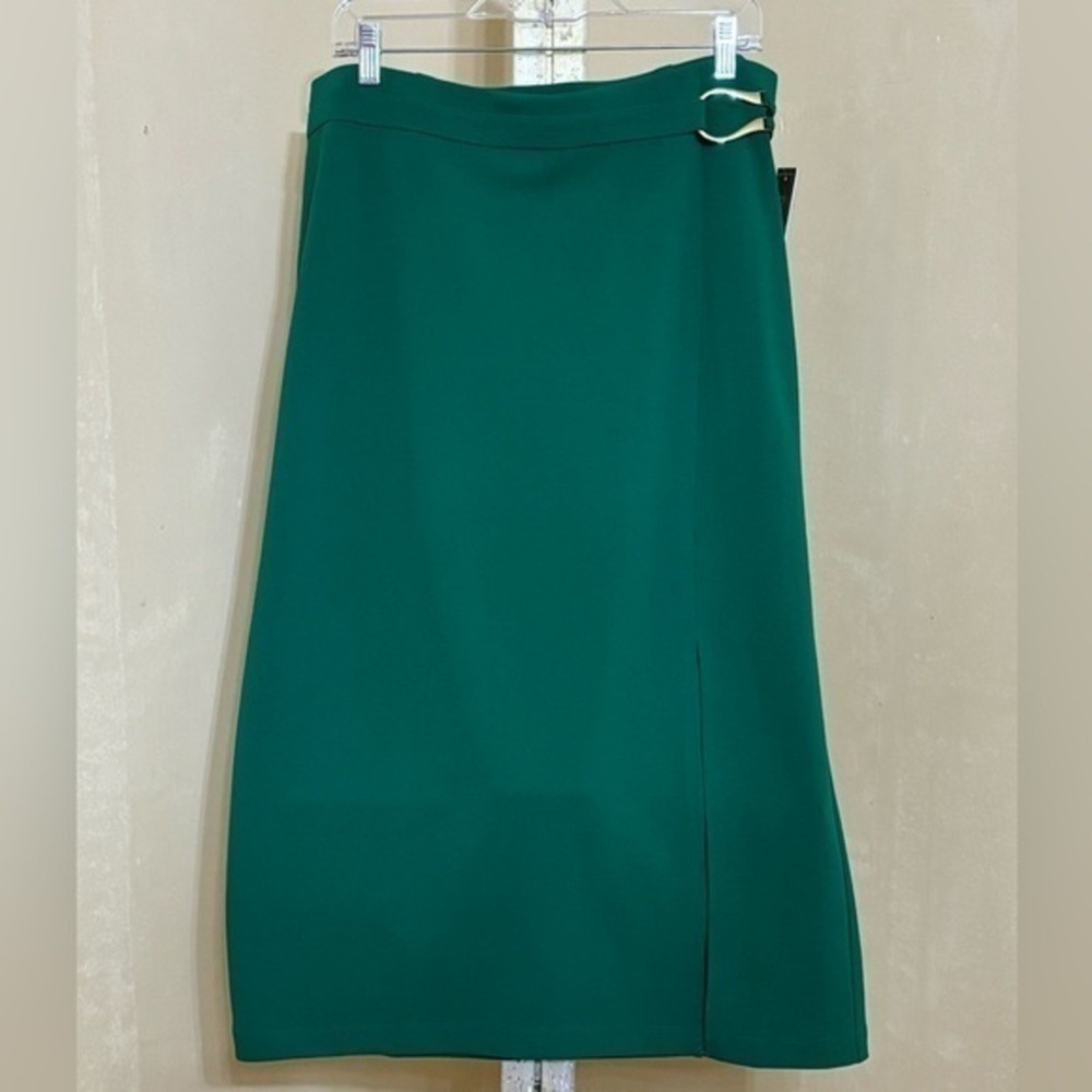 NY Clothing Co Kelly Green Maxi Skirt with Stylish Front Slit